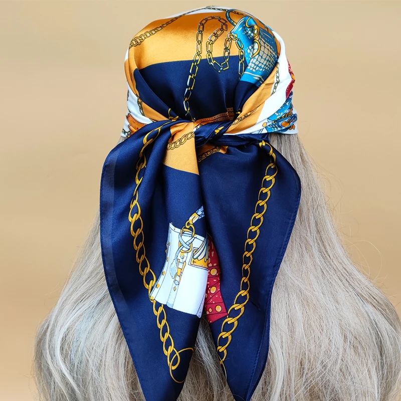 New Style Beach Sunscreen Kerchief The Four Seasons Square Scarves Women Popular 70X70CM Headscarf 2023 Luxury Design Silk Hijab