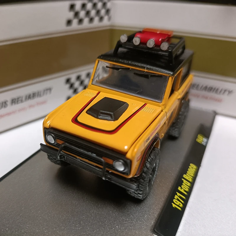 M2 1:64 Scale Diecast Alloy Ford Bronco 1971 Off-road Vehicle Toys Cars Model Classics Adult Collection Souvenir Gifts Display