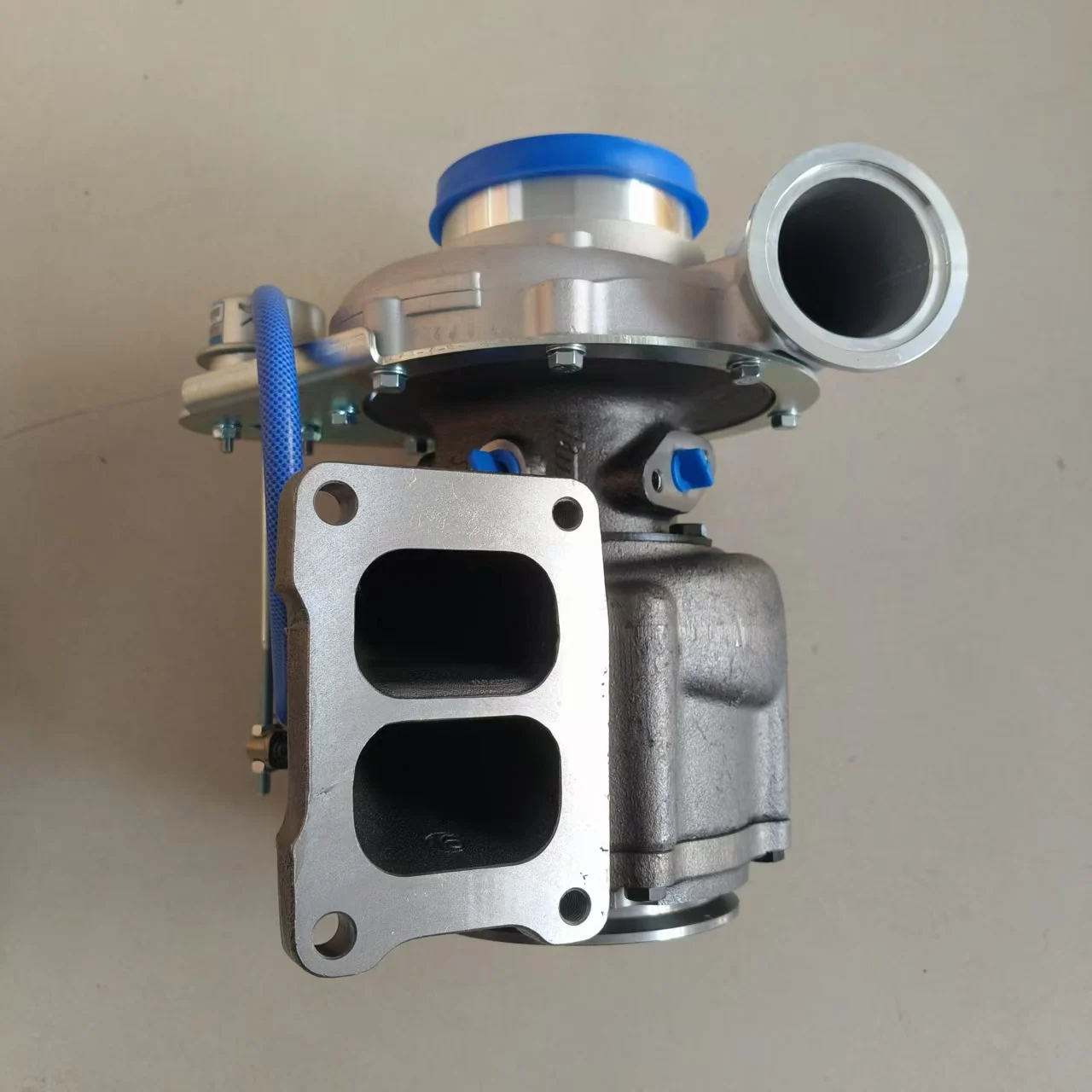 

Sinotruk Truck Engine Parts Turbo Charger Turbocharger VG1238110004 HX50G