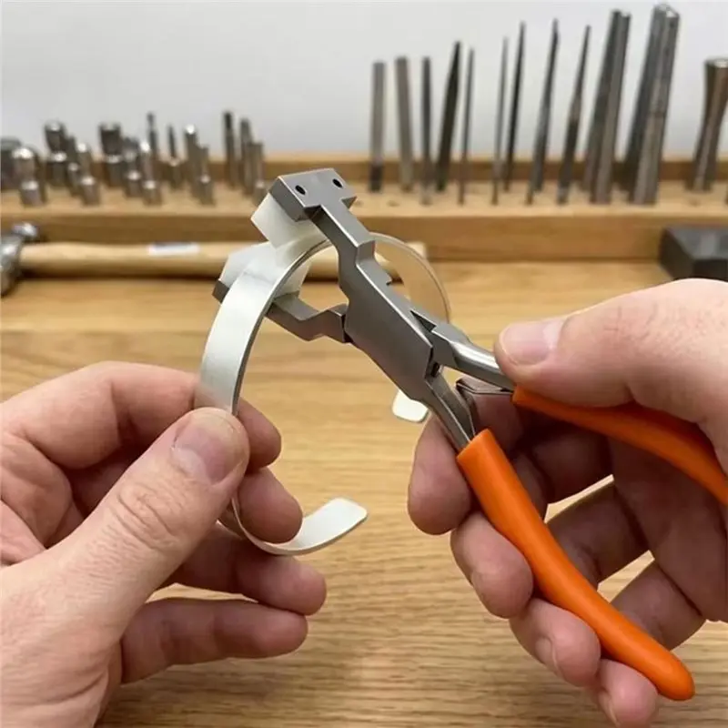 [NEWA08R】 Bracelet Bending Pliers For Cuffs, Non-Marring Nylon Jaw Metal Forming Tool Jewelry Making Supplies