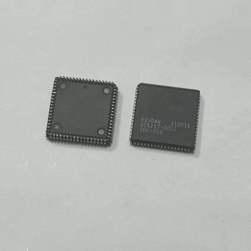 2PCS VC5257-0001 N89026 C1.6 VP06333B2 PLCC68 New accessories