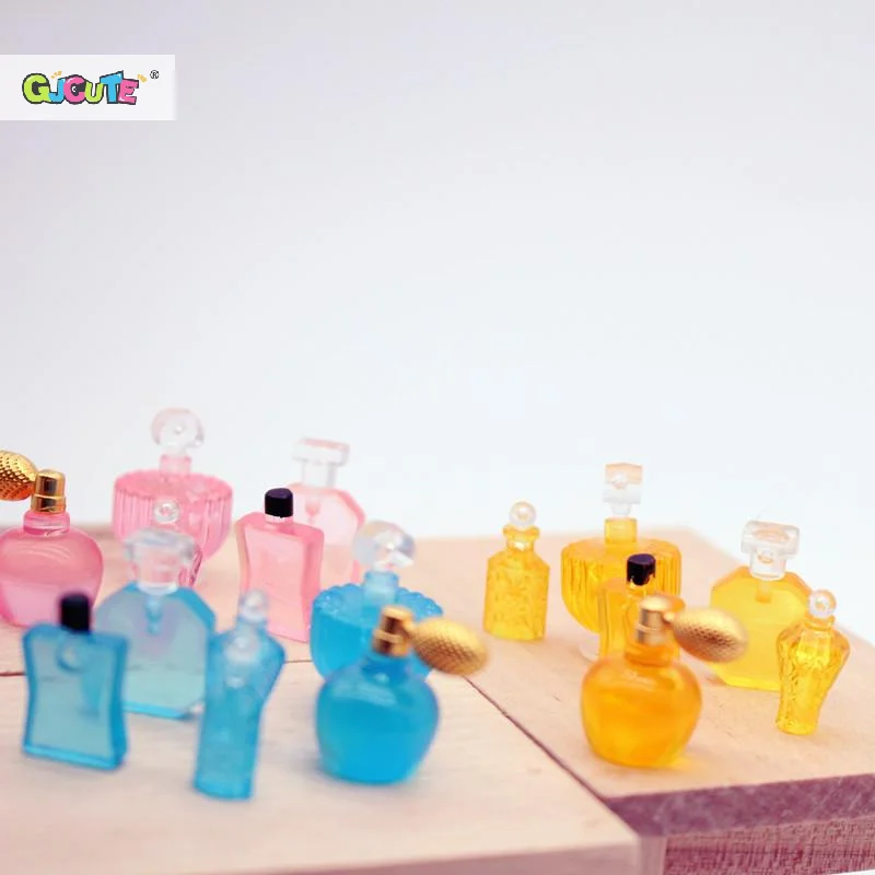 1 ชุดตุ๊กตาจําลองน้ําหอม Miniature ขวดน้ําหอมรุ่นเครื่องประดับตุ๊กตาอุปกรณ์ตกแต่งบ้านเด็กเล่นของเล่น