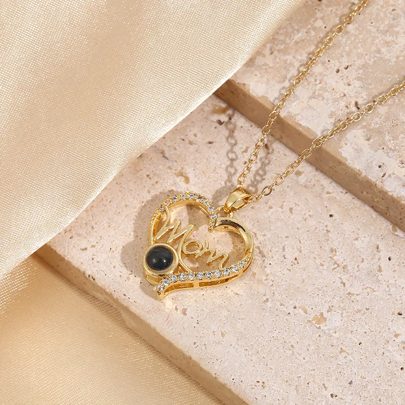 1pc Love Heart CZ Necklace 100 Languages I Love You Projection Pendant Jewelry for Mom Girlfriend Romantic Valentine's Gifts