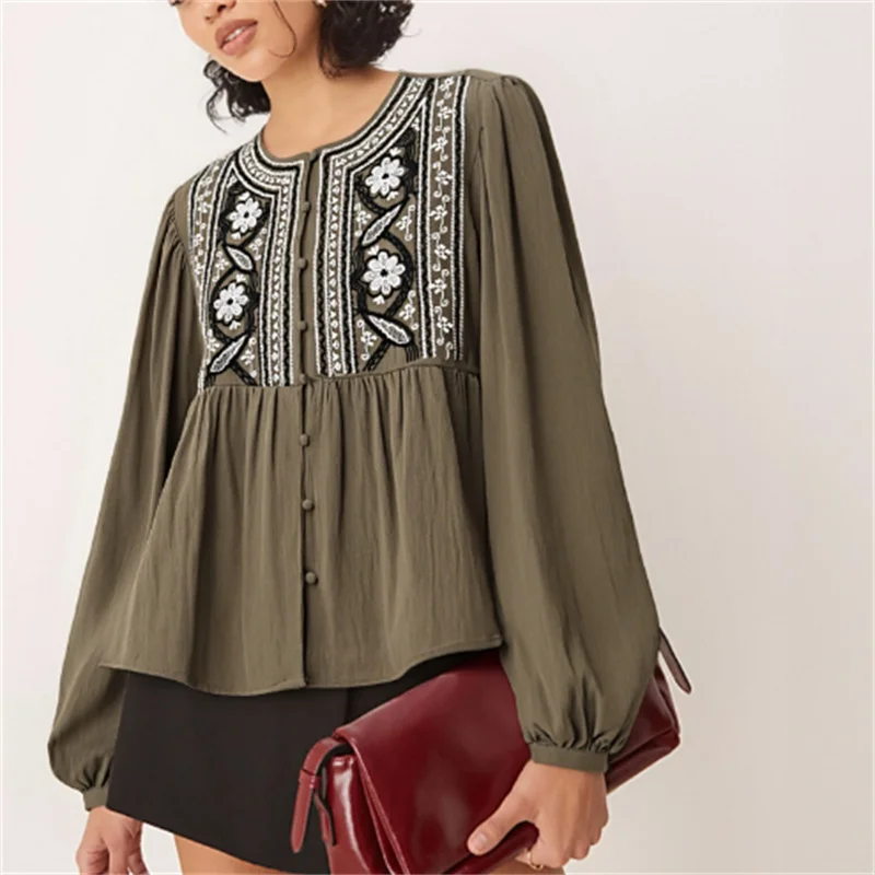 

Women's Sexy Chest Embroidered Shirt Sleeveless Lace-up Crop Top for Clubwear And Performances