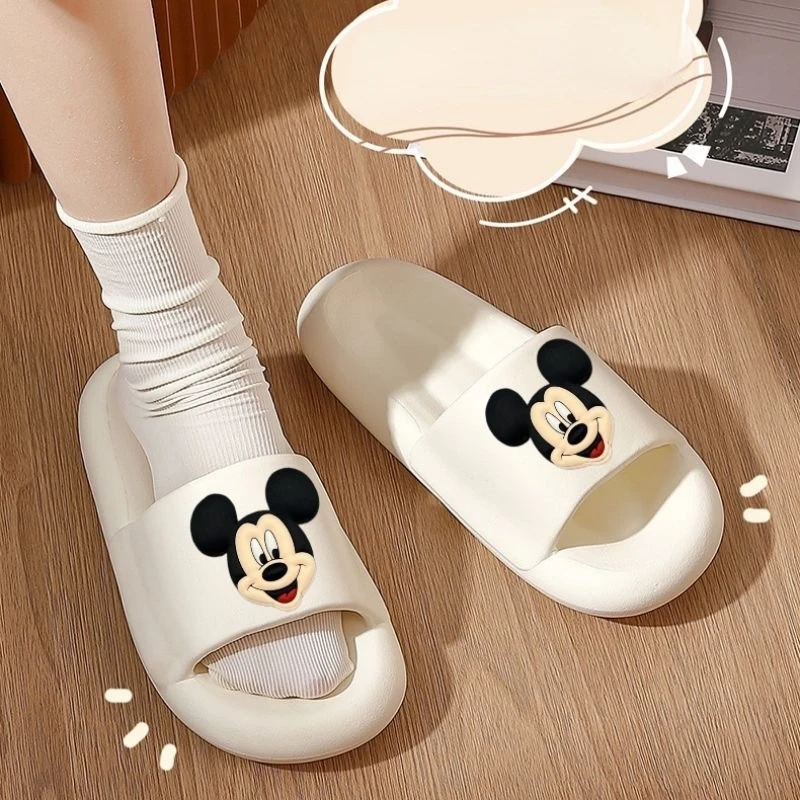 Disney Mickey pantofole da donna Anime pantofole piatte estive leggere coppie di cartoni animati morbide scarpe da doccia antiscivolo per interni