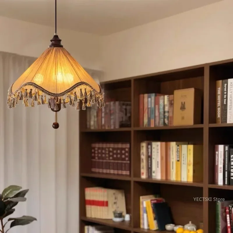 

GHEUVNJ French retro restaurant chandelier, American retro fabric bedroom, antique solid wood tassel dressing room, study bar,