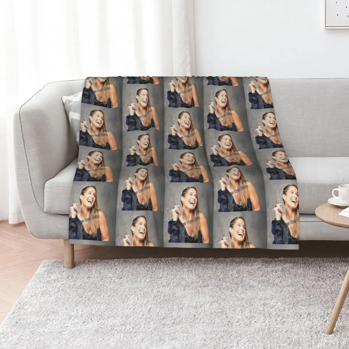 Jaina Lee Ortiz Station 19 Throw Blanket Personalized Gift Plaid on the sofa Polar Decoratives Retros Flannels Blankets