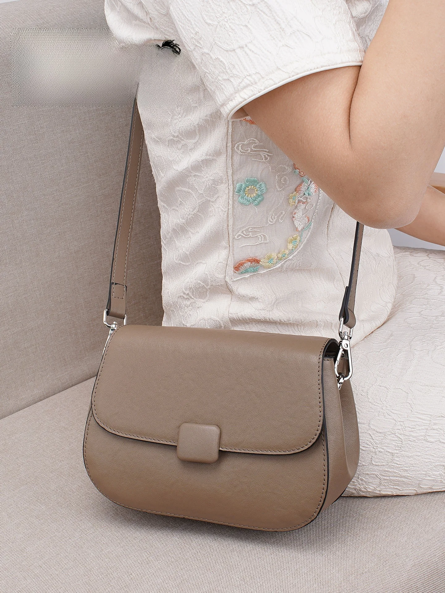 bolso-bandolera-pequeno-de-piel-de-vaca-curtida-de-alta-gama-bolso-informal-versatil-para-ir-al-trabajo-en-las-axilas-poliester-suave-hombro-desmontable