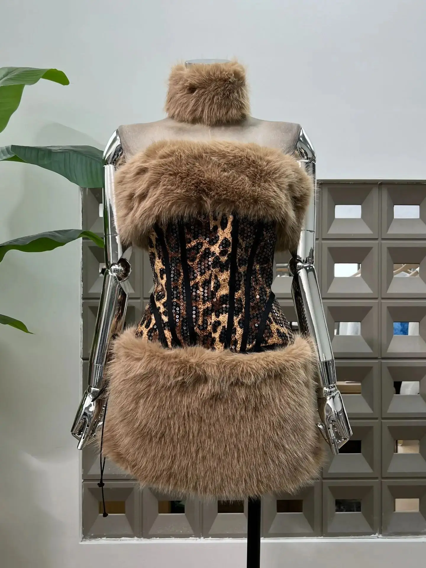 

Luxury Sequined Feather Patchwork Birthday Party Dress for Women Sexy Backless Fashion Evening Prom Gowns Gala Festival Dresses