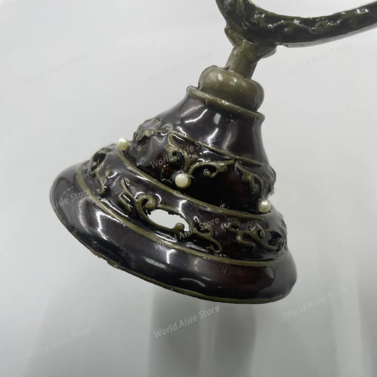 Nine-Headed Candle Holder Vintage Hanukkah Menorah for Table Centerpiece Celebrat Chanukah Zinc alloy material