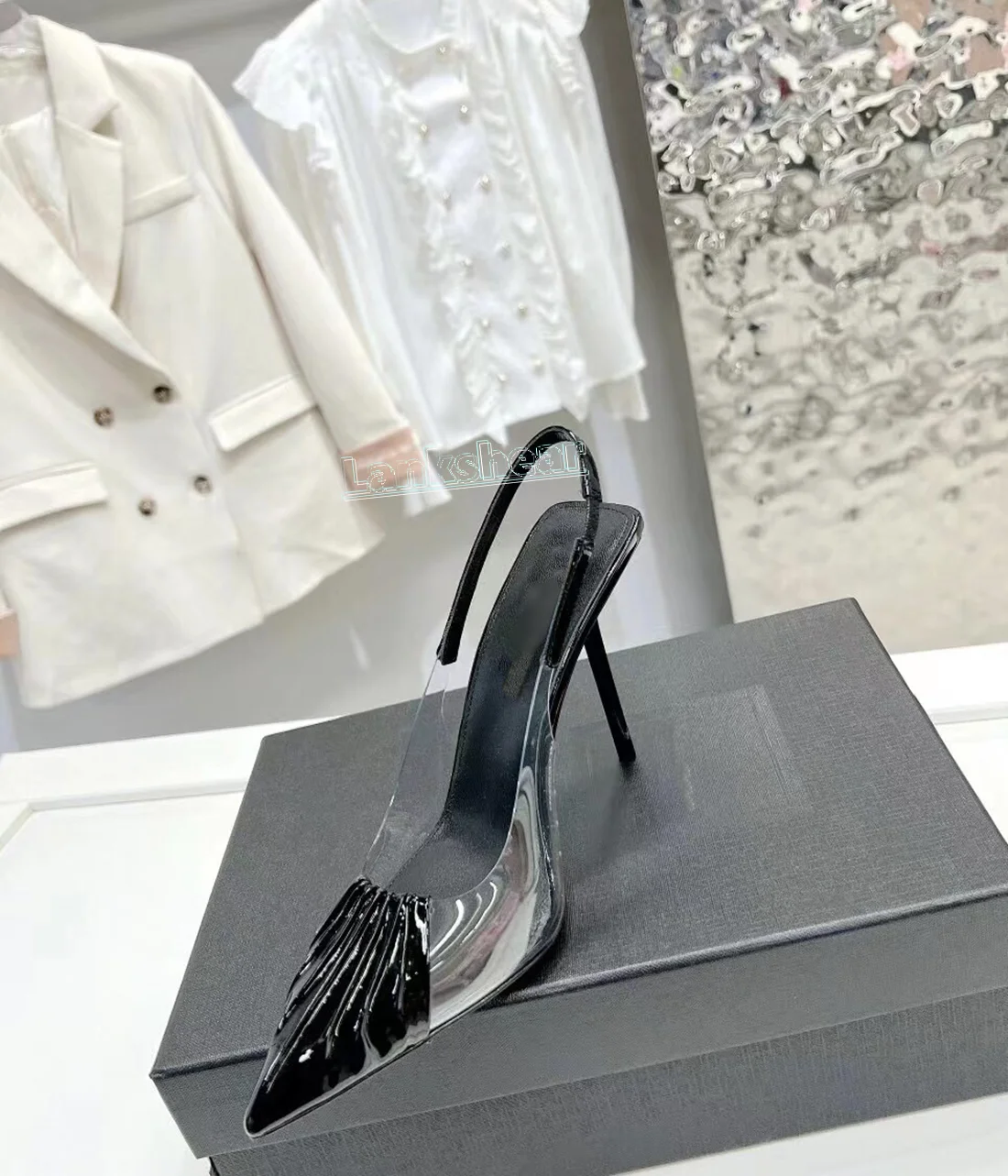 

Прозрачные плиссированные кожаные женские сандалии из ПВХ с острым носком, эластичный ремешок на тонком высоком каблуке, летние пикантные подиумные новинки 2023 года