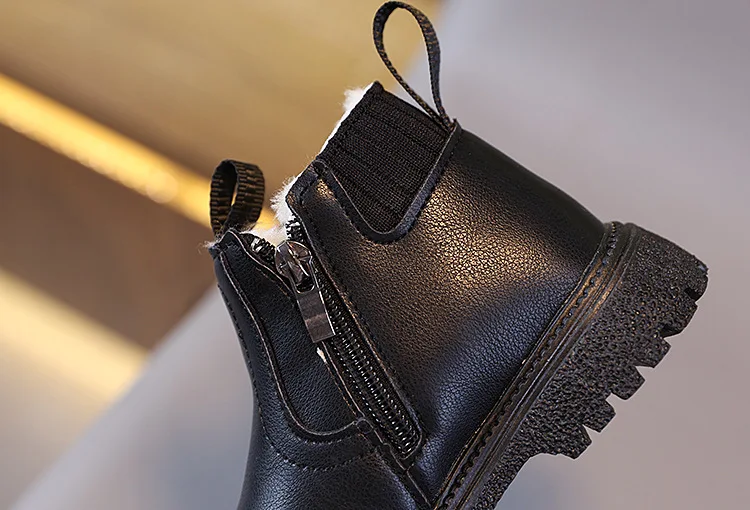 Winterstiefel für Jungen und Mädchen, modische Schneestiefel mit Reißverschluss, flauschig, warm, rutschfest, kurze Stiefel für Kinder, Lederschuhe für Kinder. – Detail 9