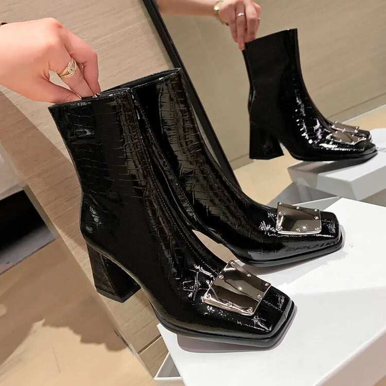 

Black Leather Women Autumn Chelsea Boots Square Toe Side Zipper Short Botas Metal Decoration High Heels Riding Botines Femmes