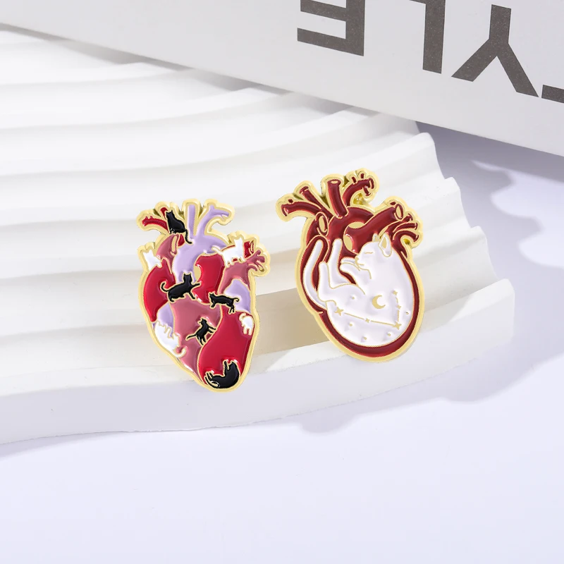 Cat in Organ Heart Enamel Pins Cartoon Cute Kitten Running Brooches Clothes Accessory Lapel Badges Pet Jewelry Gift