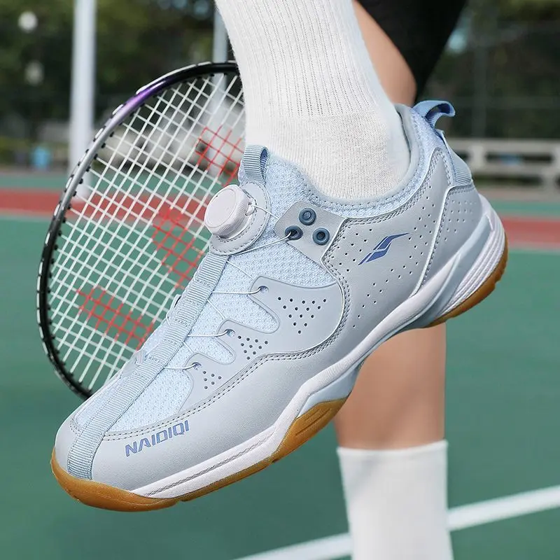 

Professional Badminton Shoes Brand Court Shoes Unisex Couple Quick Lace Table Tennis Shoes
