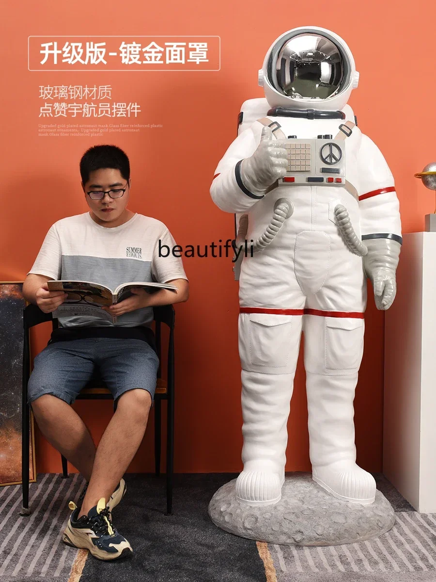 07Creative Spaceman Astronaut Large Floor Ornaments Restaurant Bar Store Decorations