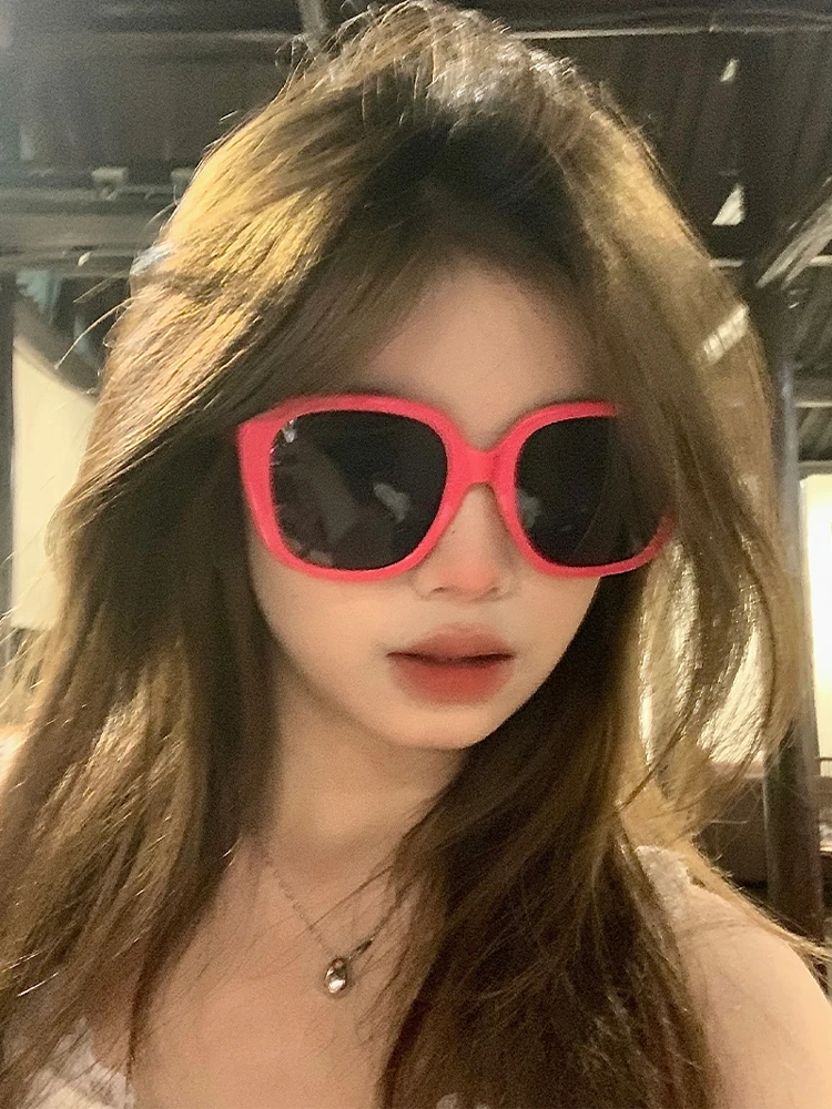 

Rose Red Square Frame Women's Sunglasses UV Protection Sunscreen Versatile Faionable Summer Eye Protection Glasses