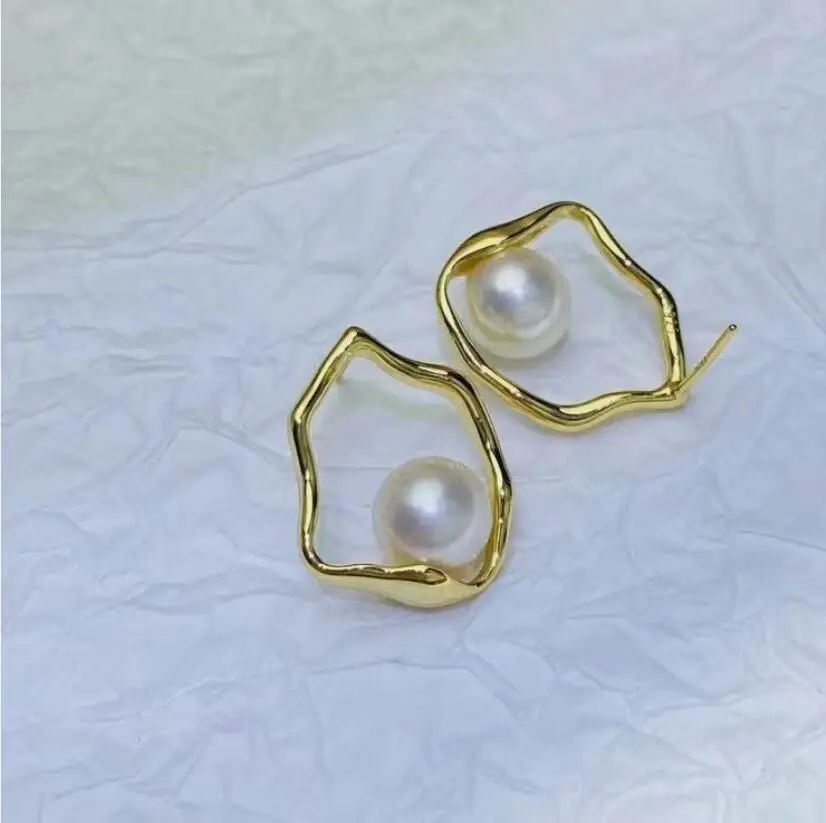 gorgeous 8-9mm south sea round white pearl stud earring 925s