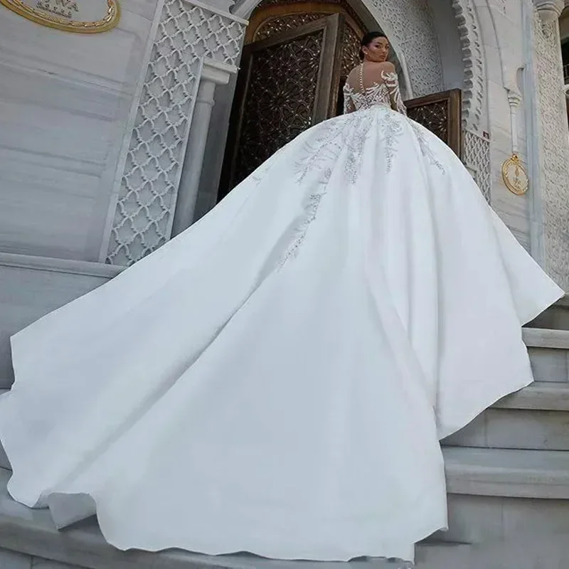 Appliques personnalisées perles robe de bal robe de mariée Abito Da Sposa chapelle Train Satin manches longues grande taille robes de mariée