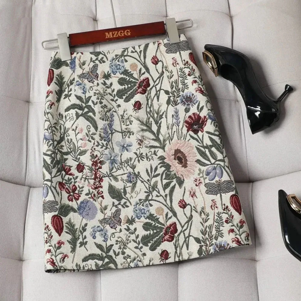 

Autumn 2023 High Waist A-line Skirts Light Mature One Step Skirt Ladies Medium Length Retro Wrapped Hip Skirt Jacquard Skirt