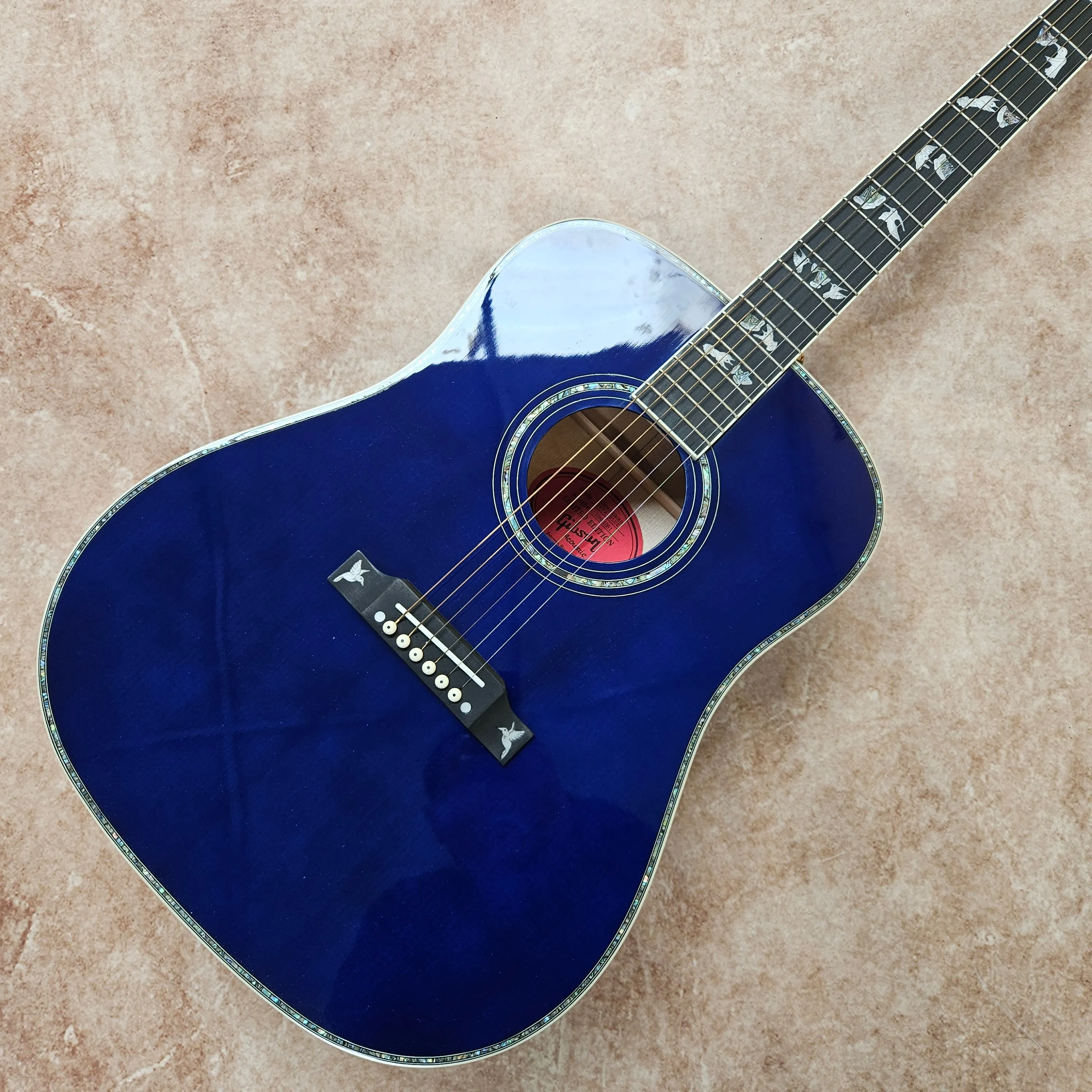 

6-струнная синяя акустическая гитара, верхняя дека из цельной ели, гриф из палисандра, без накладки и эквалайзера, хит продаж