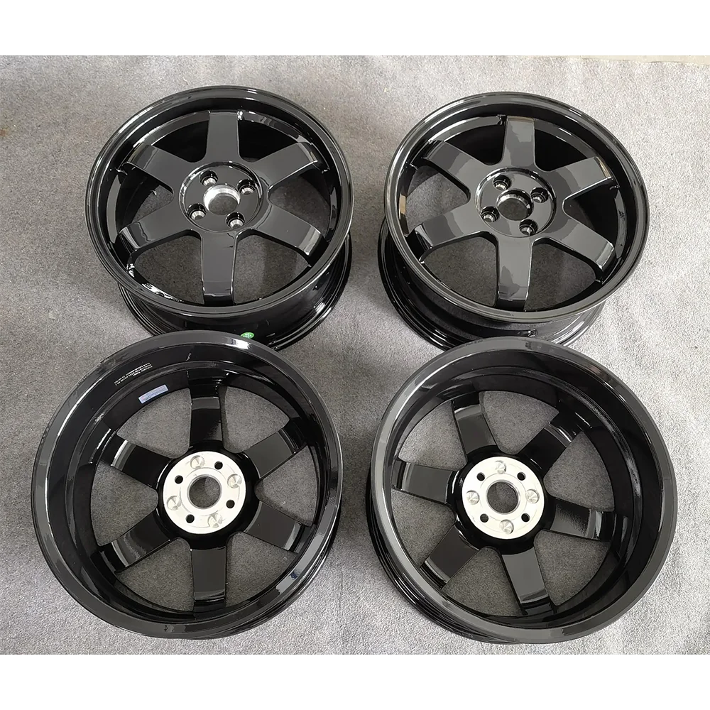 

The customer has customized 5 high-quality 17-inch forged wheel rims.