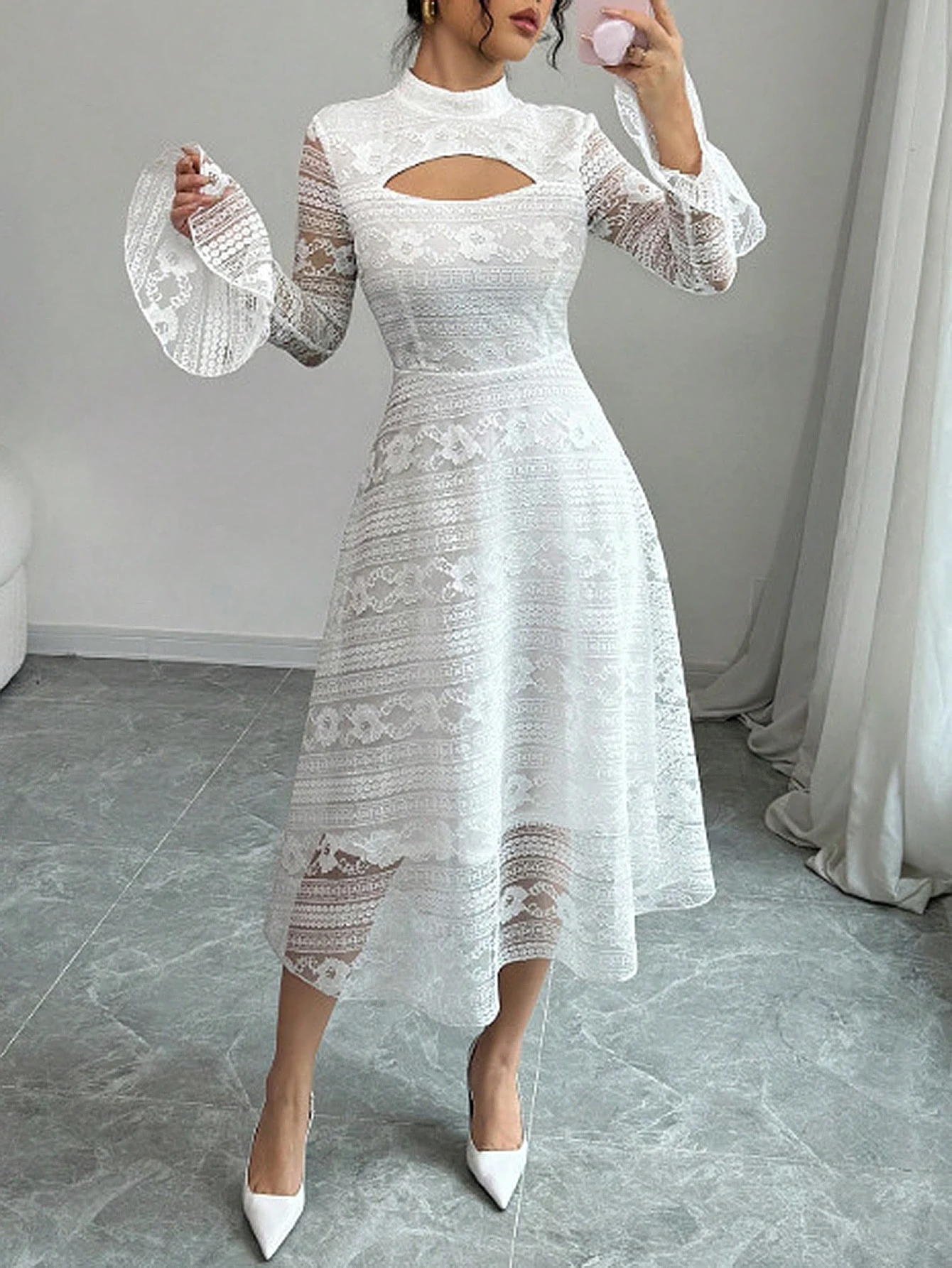 Damen-Sommerkleid, lässig, einfarbig, Hakenblume, hohl, Ausschnitt, Rüschenärmel, Stehkragen unterhalb des Knies, A-Linie, Alltagskleid