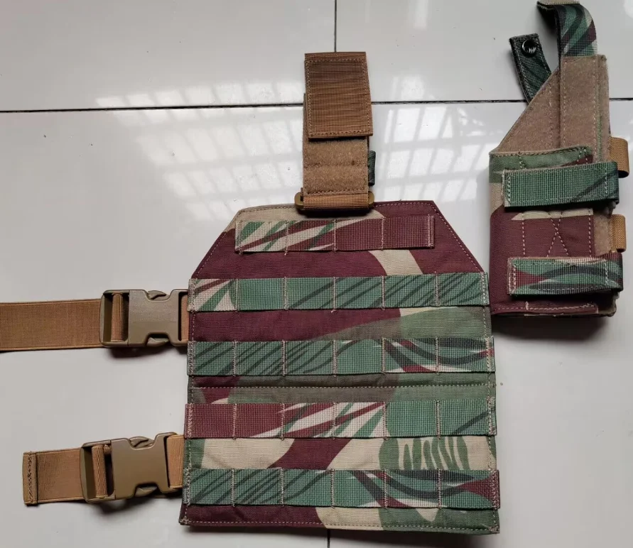 holster-de-jambe-camouflage-flecktarn-multitarn-allemand