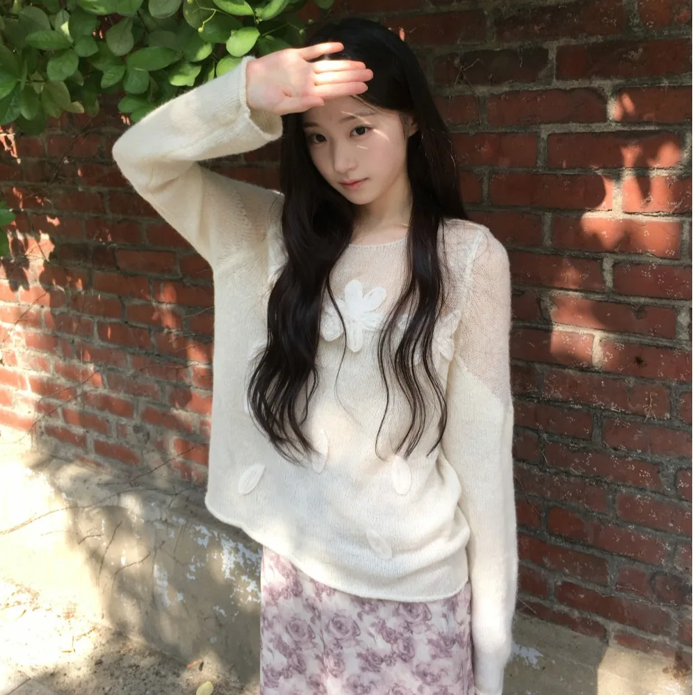 Korean Style Long Sleeve Slim Fit Knitted Sweater Women's Fashionable 3D Flower Design Ageless Versatile Casual Wear