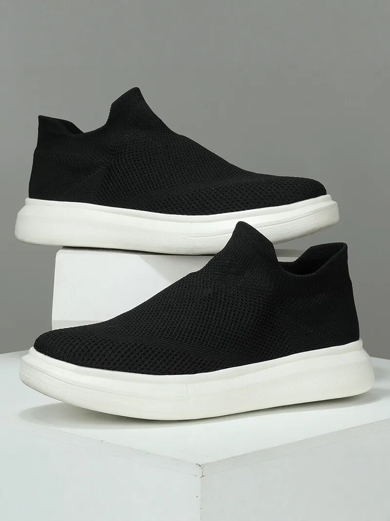 Black Men's Breathable Mesh Sports Slip-On Work Shoes Large Size Fashionable Couple's Shoes Spring Autumn Seasonal Footwear