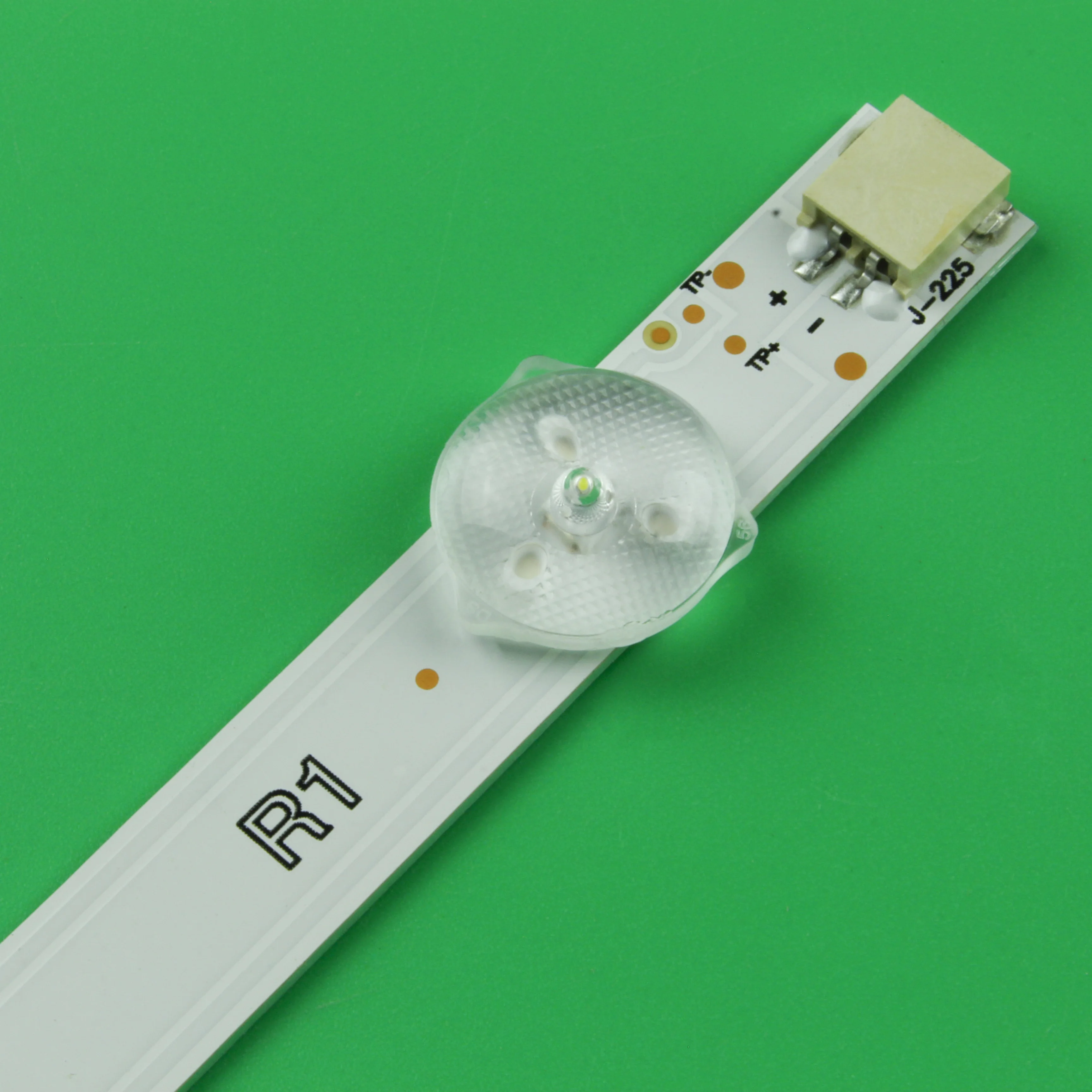 New LED Backlight strip for TX-L50B6B TX-L50BL6E TX-L50BL6B TX-L50B6E 0L4353D 50L1350UC 50L1350U 50L2300U
