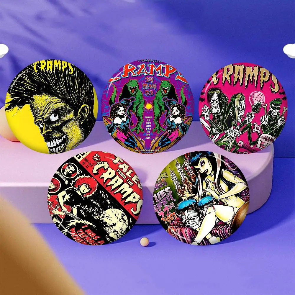 Die C-Cramps Cartoon Broschen Anime Abzeichen Runde handgemachte Brosche Anstecknadeln Schmuck für Rucksack Kleidung Geschenke