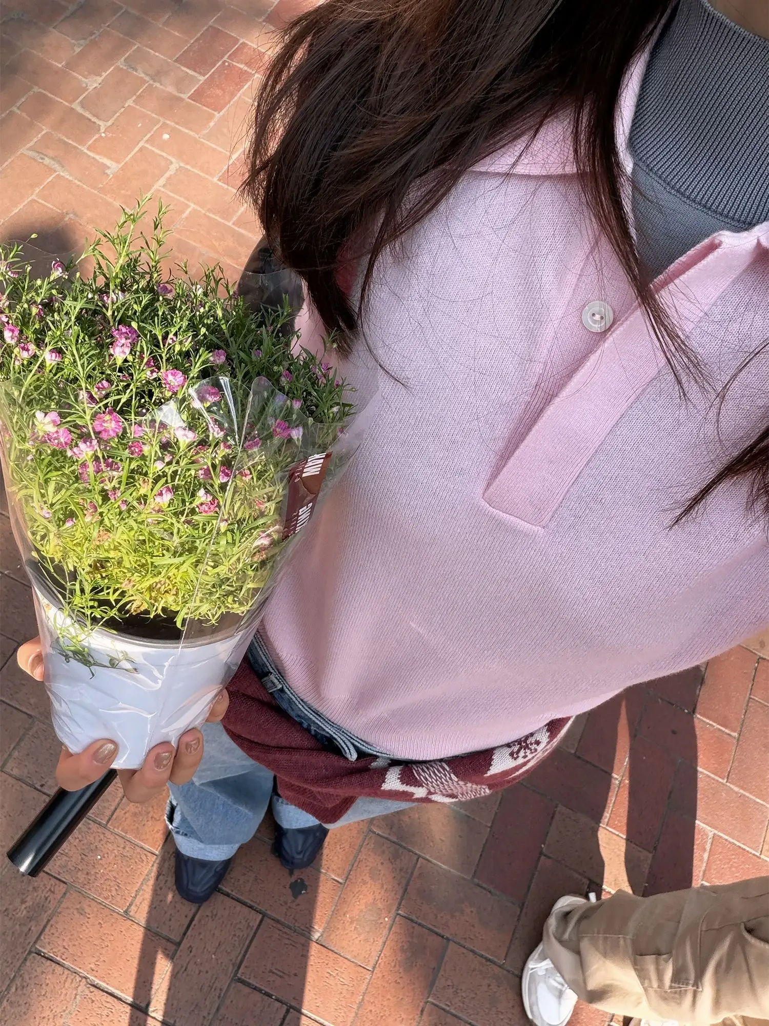 

Romi Studio Australian Wool High Elastici Pink Ne f Buttoned Sweater Women's Knittedwear Spring 2026