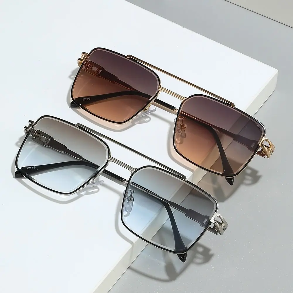 Модные-солнцезащитные-очки-с-двойным-мостом-и-зарезанными-краями-защита-от-ультрафиолета-роскошные-солнцезащитные-очки-с-металлическими-оттенками-и-градиентными-линзами-для-мужчин-и-женщин