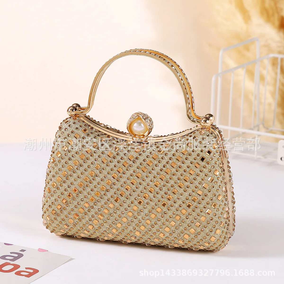 2025 new hand-held diamond-encrusted dinner bag handbag women's dress cheongsam banquet shoulder messenger bag chain bag