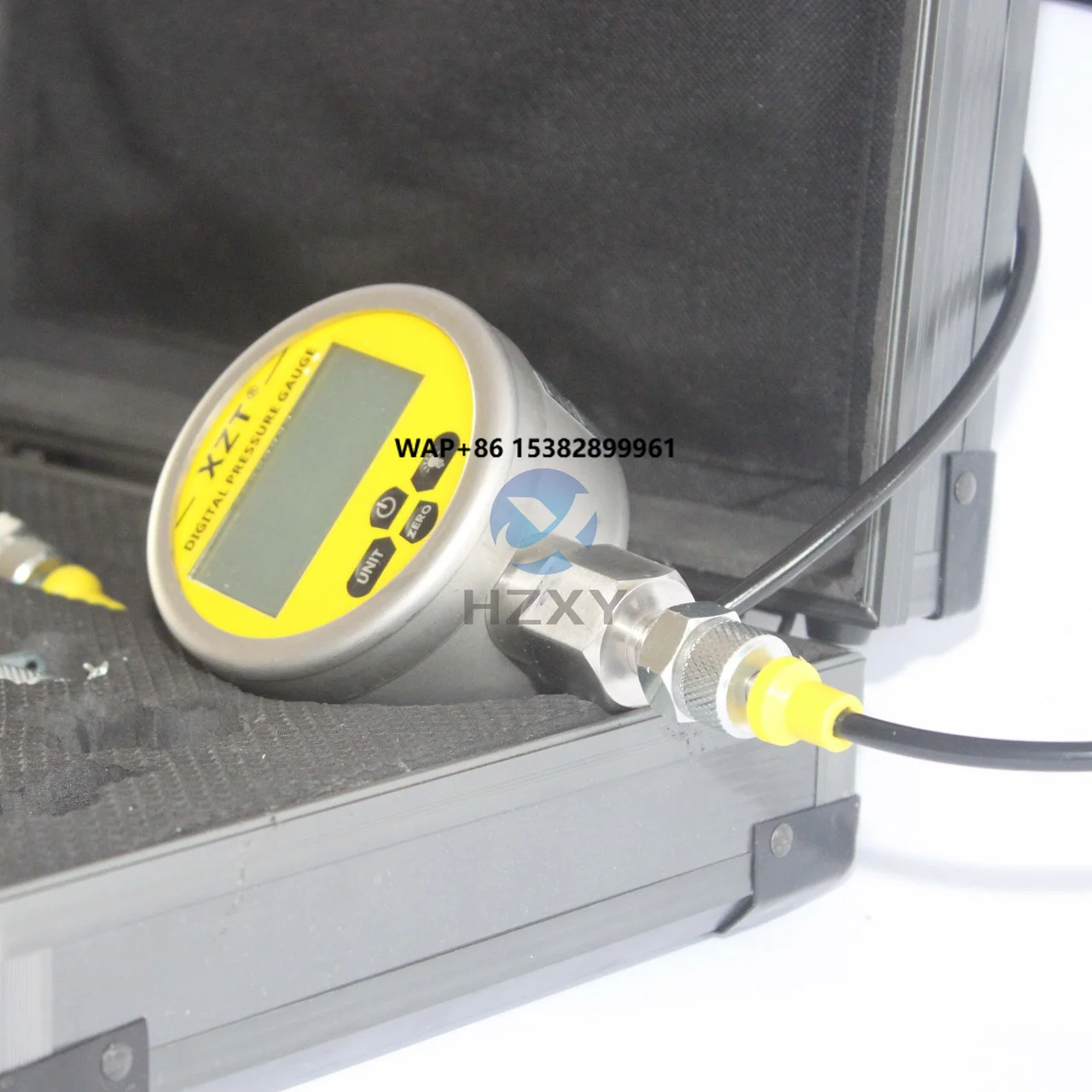 

Construction Machinery Parts Digital Hydraulic Pressure Gauge Test Kit XZTK-70MC