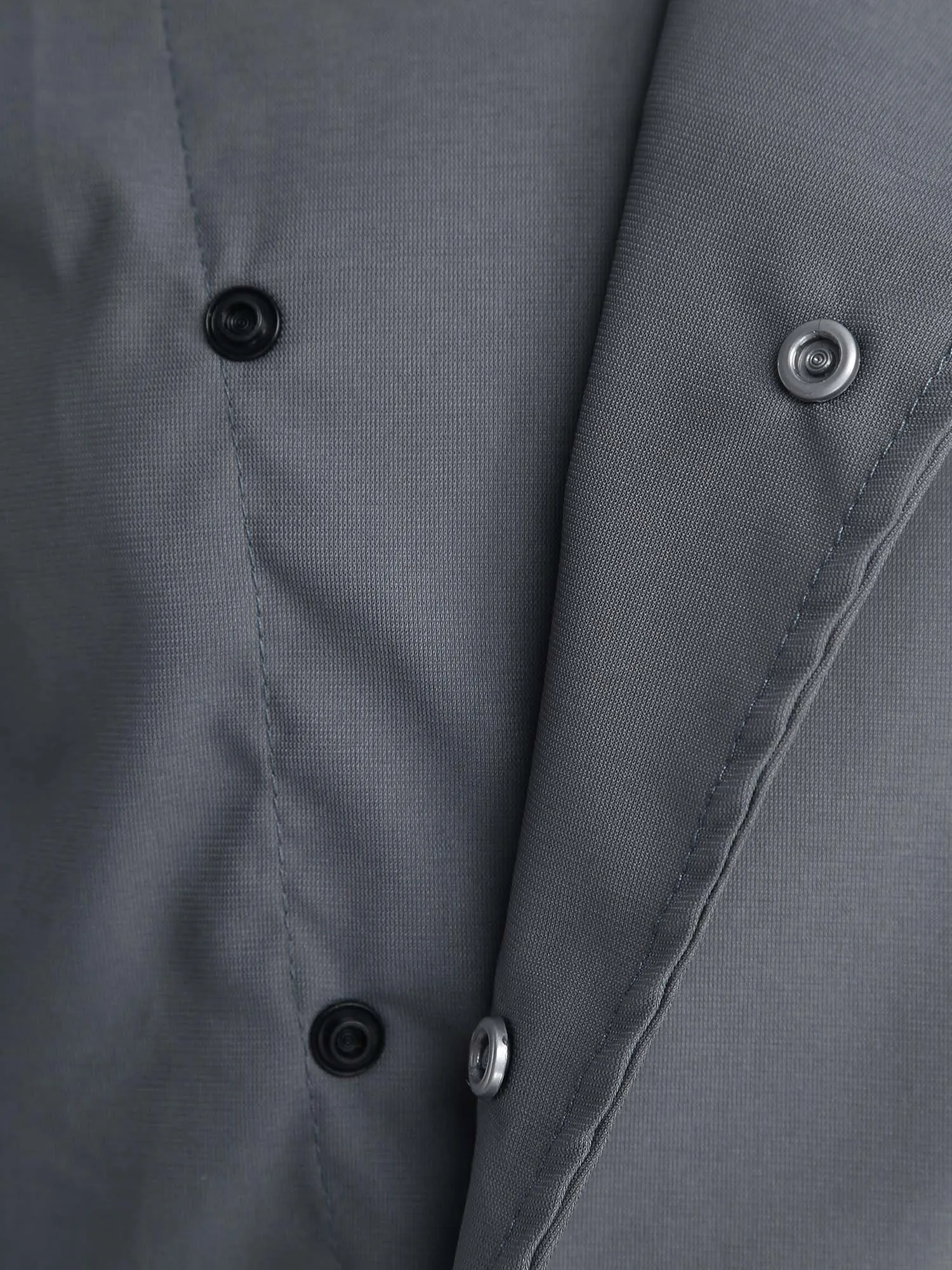

Men Women Chef Coat Kitchen Cooking Uniform Jacket Stand Collar Short Sleeve Press Button Shirt for Restaurant Hotel Cafe Bakery