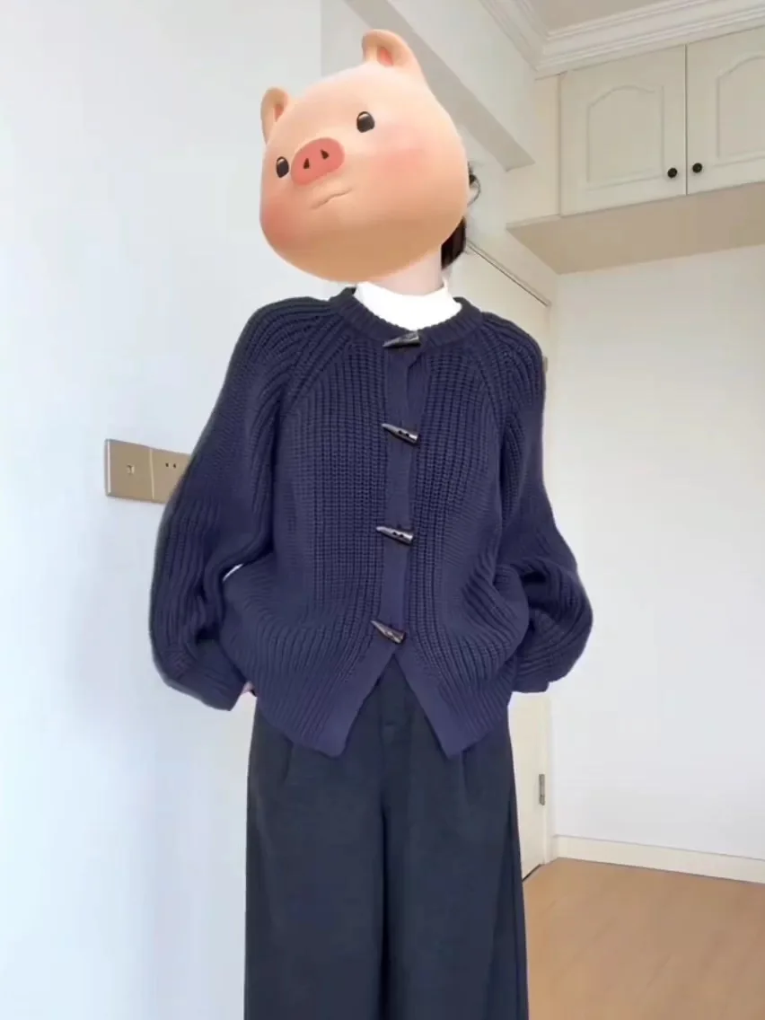 معطف سترة نسائي محبوك فضفاض مع أزرار على شكل قرن في سترة كاجوال كاجوال للخريف والشتاء باللون الأزرق