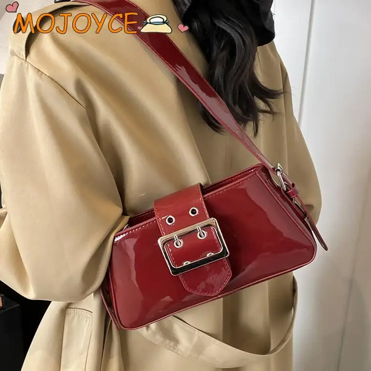 

Women Handbag 2025 Newest Shoulder Bag Luxury Design PU Armpit Bag Zipper Closure Underarm Bag High Quality Solid Chic Hobo Bags
