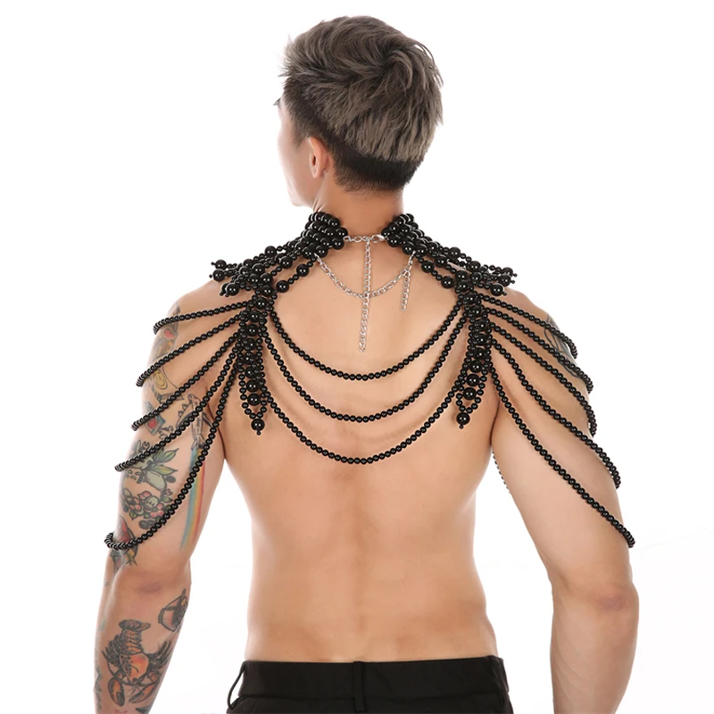 Herren-Umhang für Performance-Kostüme, handgefertigt, mit weißen Perlen, Rollkragen-Oberteil, Sommer-Mantel, schwarzer rückenfreier Umhang, Herrenbekleidung – Detail 5