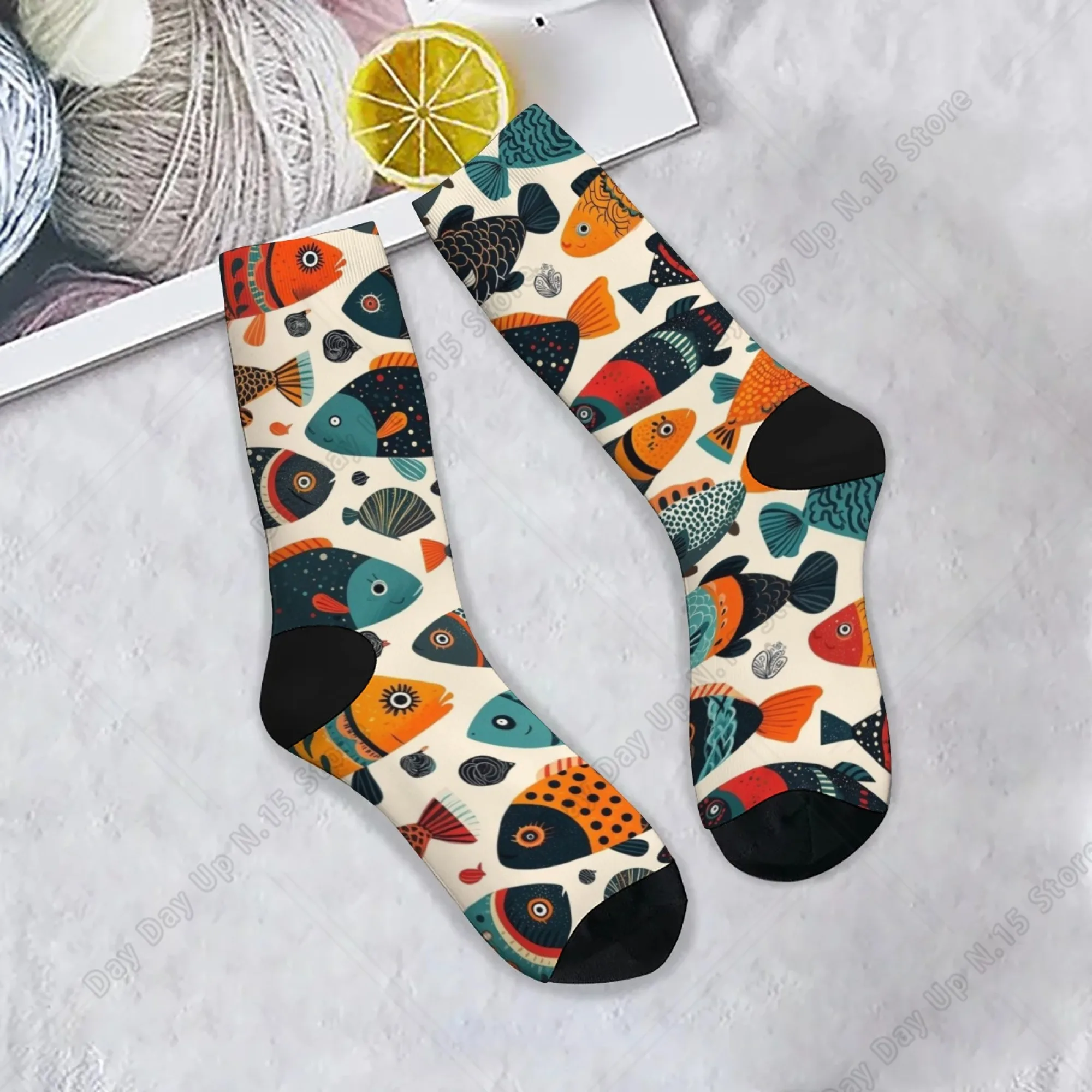 Abstract Fish Art Men's Socks Gift Retro Fashion Casual Socks Novelty Funny Compression Breathable Anti-Slip Sports