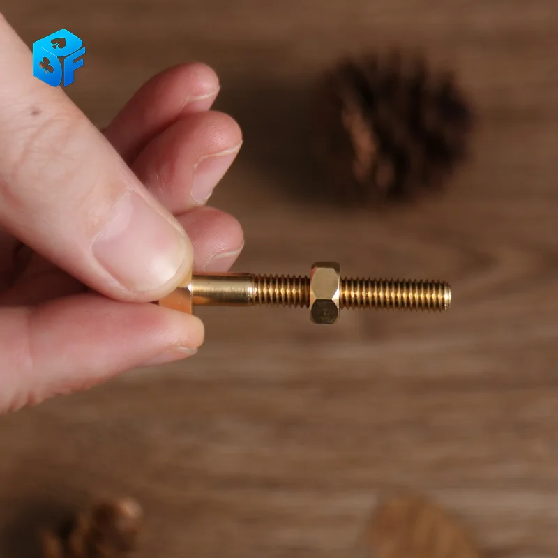Idea Screw Automatic Rotation Screw Magic Trick Rotation Creative Screw Magnetic Control Screw Magician Child Prank Toy