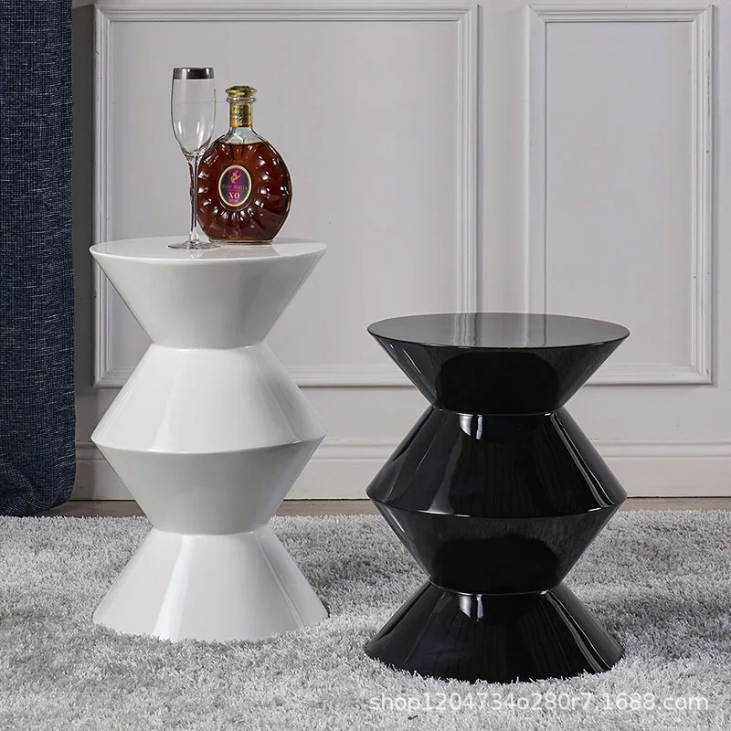Nordic Coffee Table Living Room Sofa Side Table Small Coffee Tables Creative Corner Simple Designer Bedside Round Glass Stool