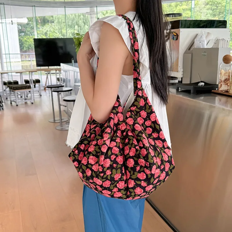 

Винтажная женская вельветовая сумка на плечо с цветочным принтом, большая вместительная женская сумка-тоут, милые женские портативные сумки с цветочным принтом под мышками