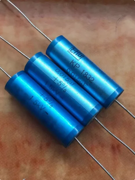 

4pcs/lot Original ERO KP1832 0.015UF1.5KV 153 10x33mm Axial Coupled Copper Pin Non Polarized Capacitor free shipping
