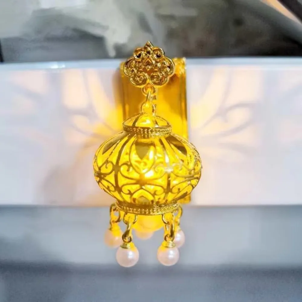 3D Glowing Lantern Fridge Magnet Openwork Design LED Light Hanging Lantern Refrigerator Magnet Metal Retro