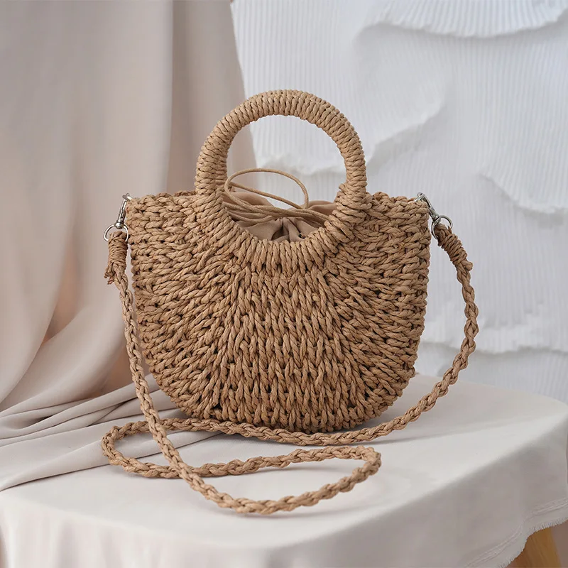 Borsa da spiaggia a mezza luna in Rattan di paglia intrecciata a mano borsa a tracolla a tracolla scavata estiva da donna di grande capacità