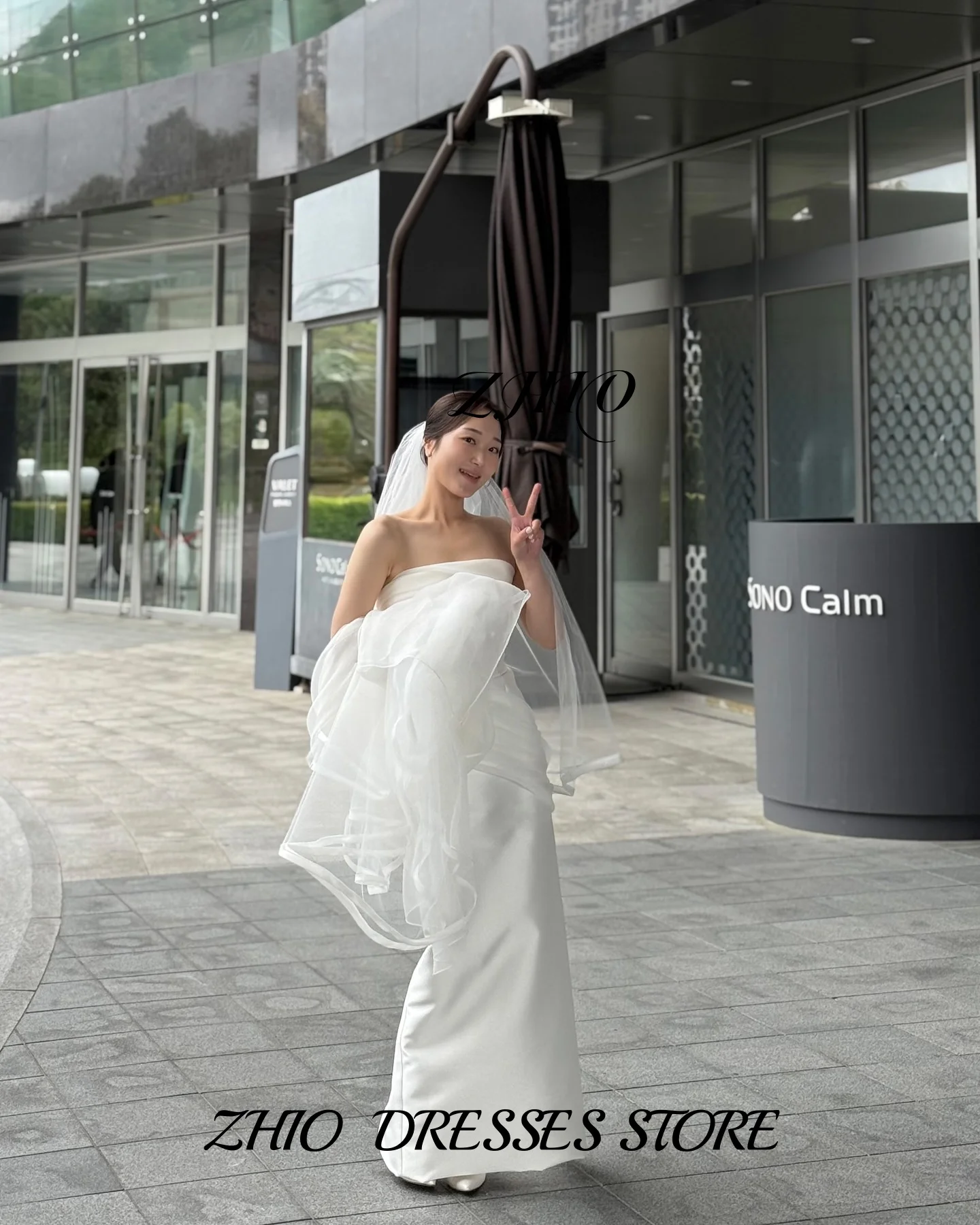 ZHIO Белое свадебное платье без бретелек с прозрачной запахом Элегантное простое стильное свадебное платье с длинным шлейфом для церемонии на открытом воздухе по индивидуальному заказу