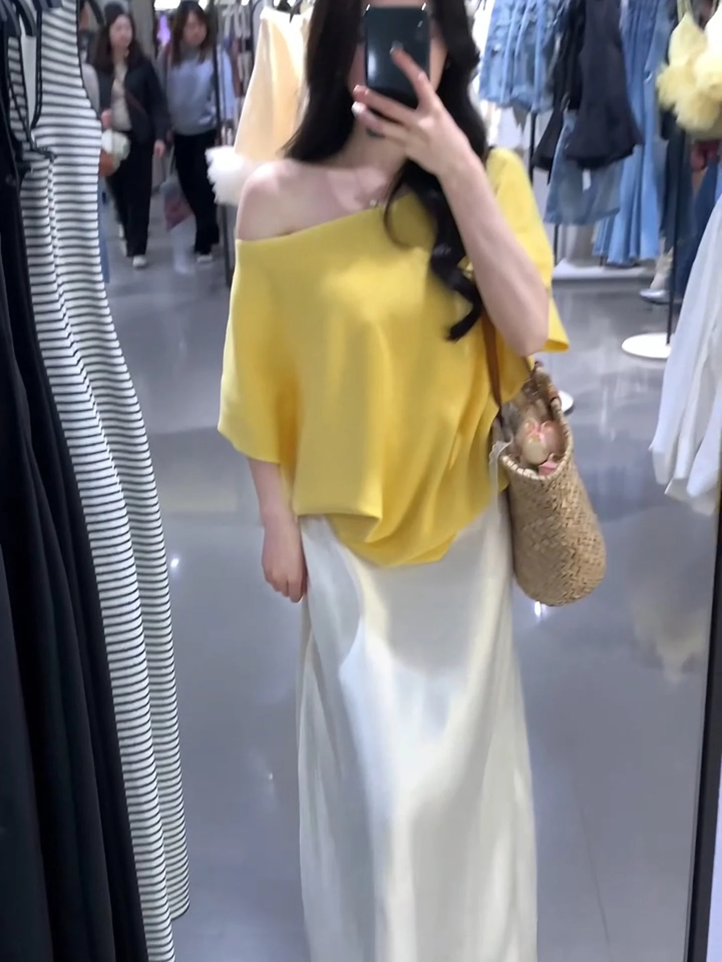 Camiseta de ala de murciélago de color amarillo limón Sve, Top de punto asimétrico irregular de verano para mujer, Top de punto descubierto, único, súper Be...