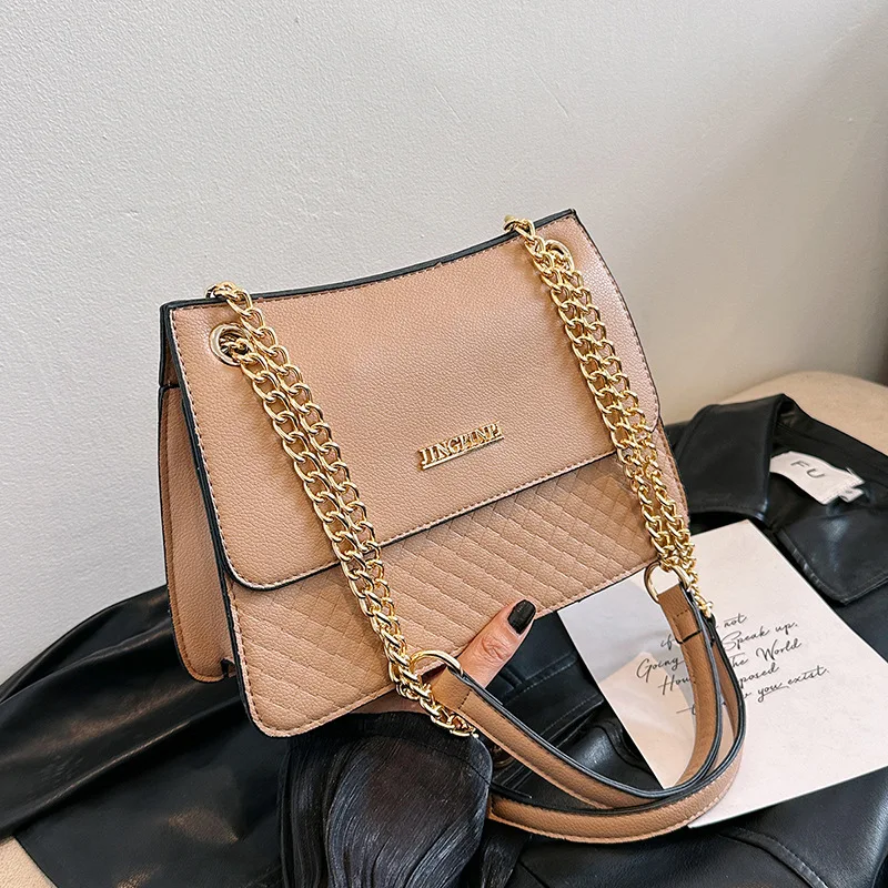 

‌ Модная косая сумка через плечо — женская легкая роскошная клетчатая сумочка с отступом и модной цепочкой ‌